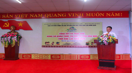 Đ/c Nguyễn Quốc Hiệp - Phó Giám đốc Sở VHTTDL, Phó Trưởng Ban Tổ chức cuộc thi phát biểu tại buổi Lễ